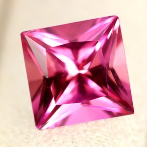 pinktoumaline